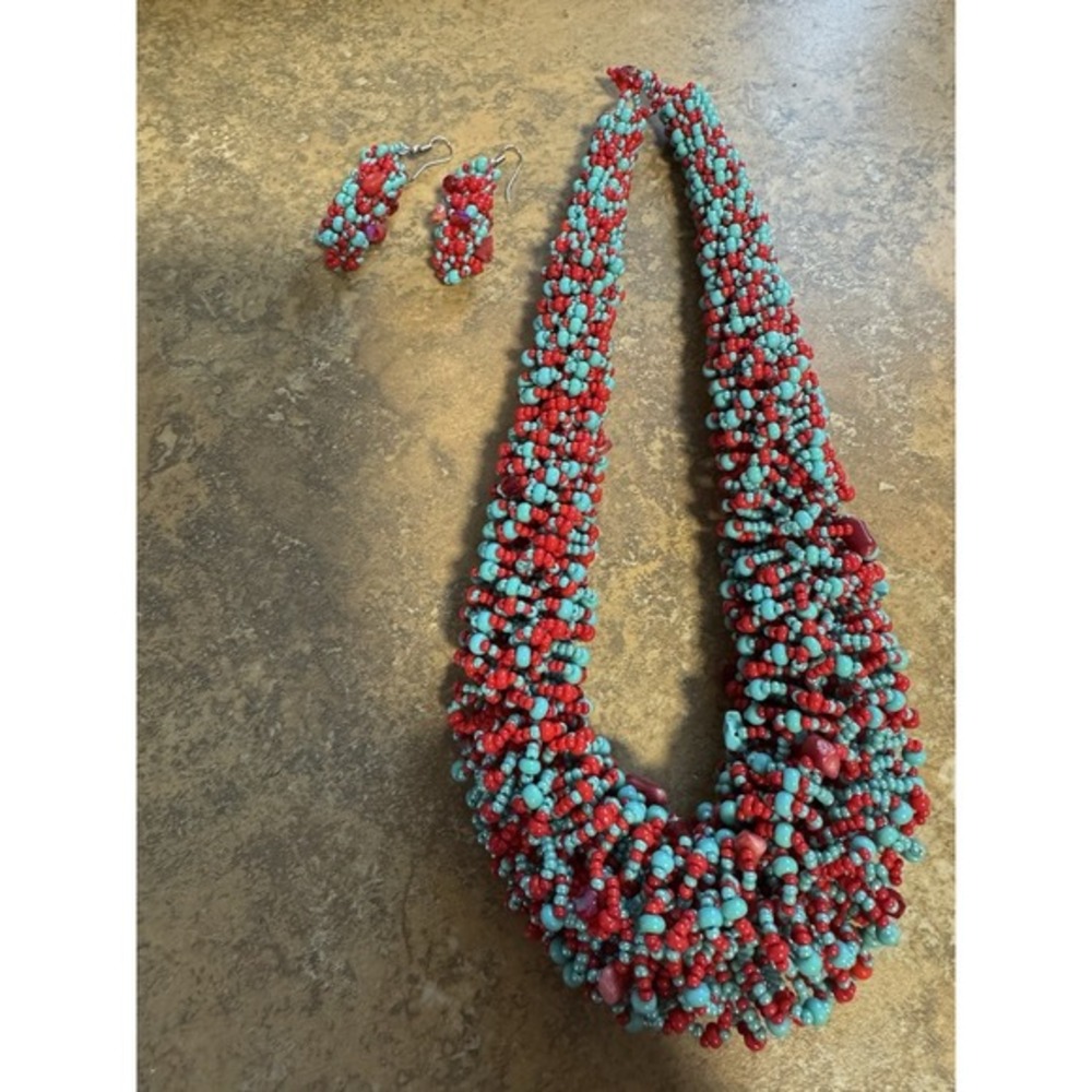 Beaded Necklace‎ Red And Turquoise Color.